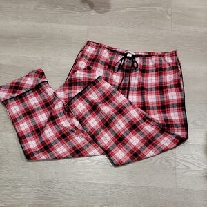 Victoria's Secret Pink and Black Plaid Pajama Pants